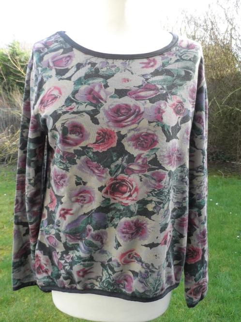 longsleeve / sweater bruin zwarte rand bloemen groen paars, Kleding | Dames, T-shirts, Nieuw, Maat 38/40 (M), Bruin, Lange mouw
