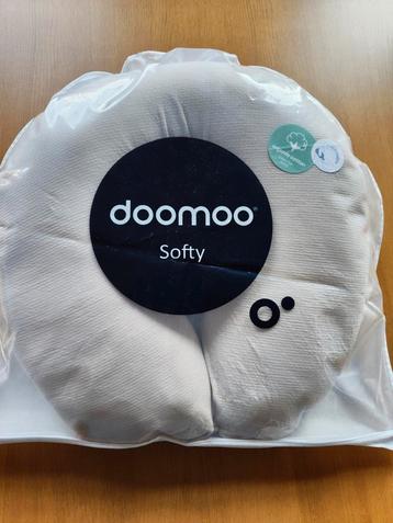 Doomoo Softy petit cousin d'allaitement., Enlèvement, Comme neuf