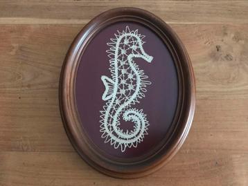Vintage houten lijst kader ovaal zeepaardje handwerk, Enlèvement ou Envoi
