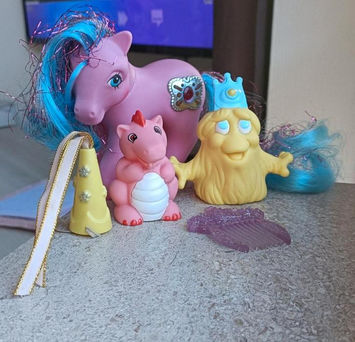 Vintage My Little Pony G1 prinses Primrose/Ruby + toebehoren, Kinderen en Baby's, Speelgoed | My Little Pony, Gebruikt, Ophalen of Verzenden