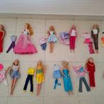 Bundel barbies kleertjes enz, Kinderen en Baby's, Speelgoed | Poppen, Ophalen