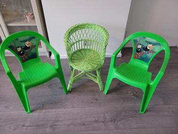 Chaises enfant beschikbaar voor biedingen