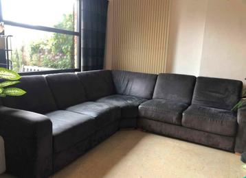 Hoek zetel beschikbaar voor biedingen