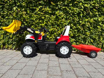 tractor Steyr met frontlader en kar beschikbaar voor biedingen