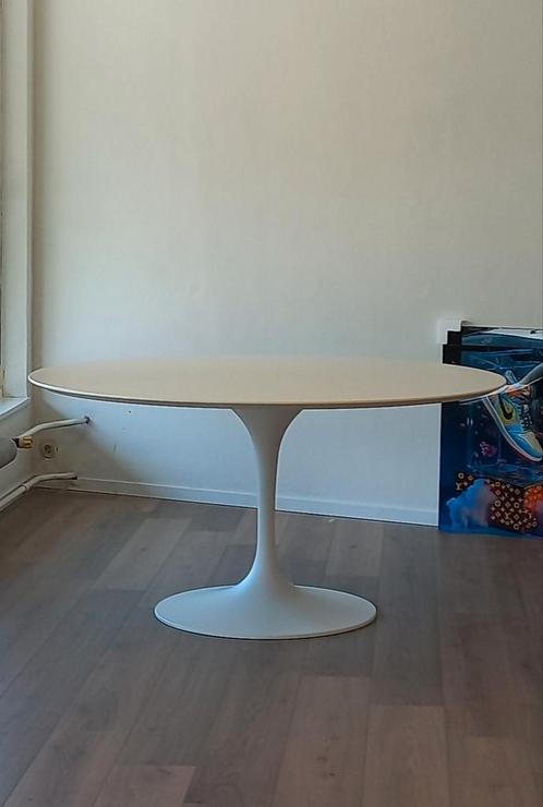Ronde tulipe tafels 80 tot 180 Eero Saarinen. Tulipe stoelen, Huis en Inrichting, Tafels | Bijzettafels, Zo goed als nieuw, Rond