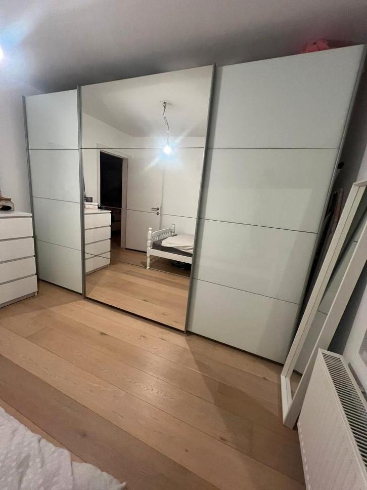 Kleerkast met schuifdeuren en spiegel, Huis en Inrichting, Kasten | Kleerkasten, Gebruikt, 200 cm of meer, 200 cm of meer, 50 tot 75 cm