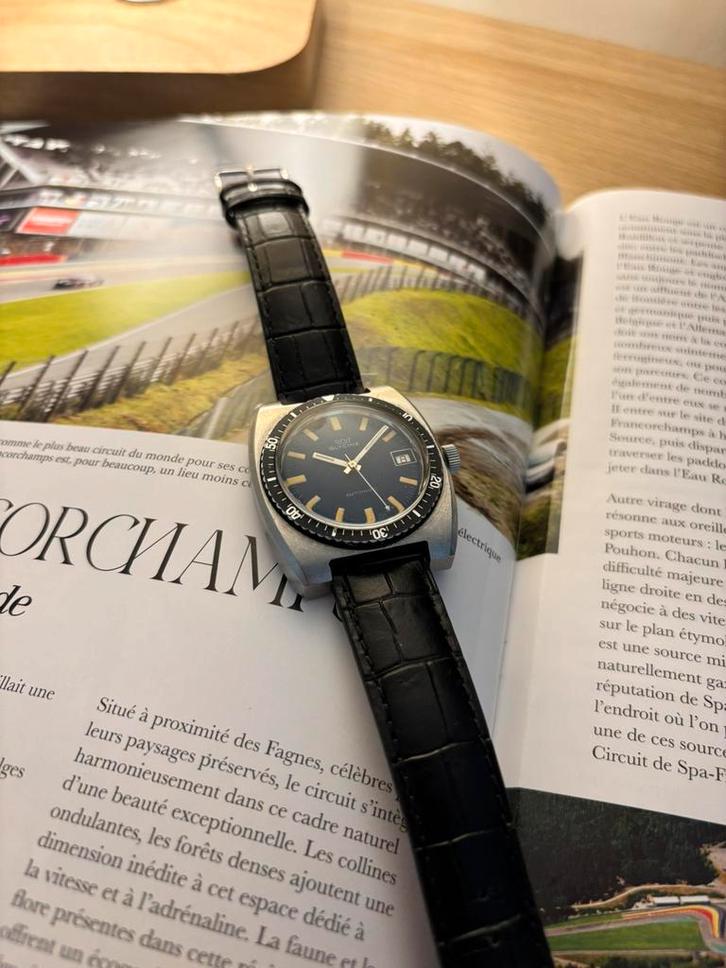 Wisteria duiker 200m vintage, Handtassen en Accessoires, Horloges | Heren, Gebruikt, Omega, Leer, Ophalen of Verzenden