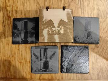 lot de 4 sous verres REDBULL, neuf avec boite. beschikbaar voor biedingen