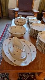 Porseleinen servies met bloemetjes, Antiek en Kunst, Ophalen