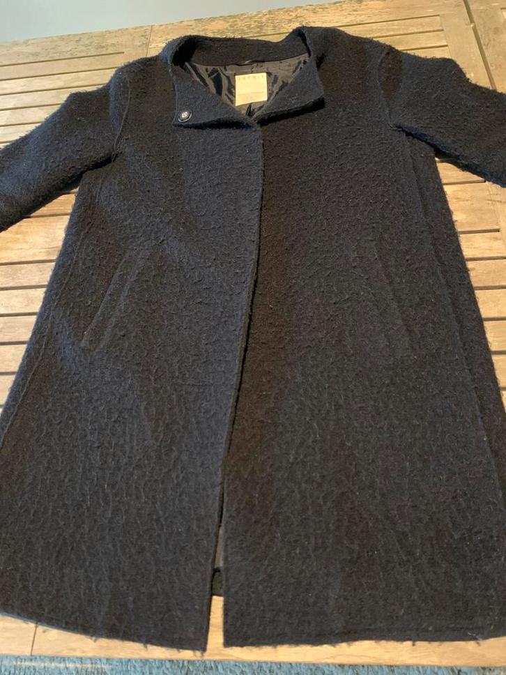 Lange donkerblauwe mantel van Esprit in maat 36/38-gedragen, Kleding | Dames, Jassen | Winter, Gedragen, Maat 36 (S), Ophalen of Verzenden