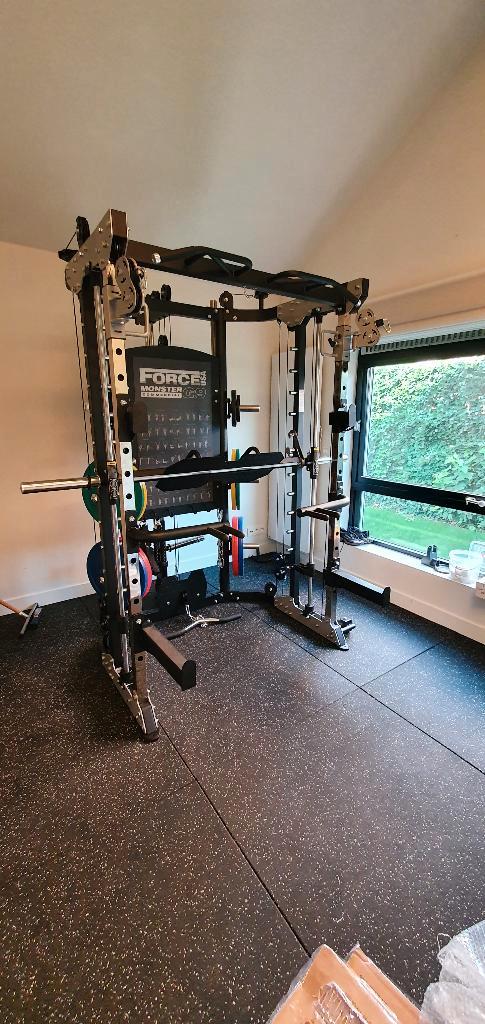 Force USA G9 krachtstation, Sport en Fitness, Fitnessmaterialen, Zo goed als nieuw, Armen, Benen, Borst, Buik, Rug, Ophalen