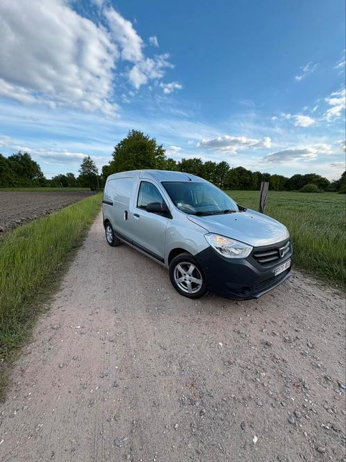 Dacia dokker 2013 lichtevracht, Auto's, Bestelwagens en Lichte vracht, Particulier, Trekhaak, Dacia, Ophalen