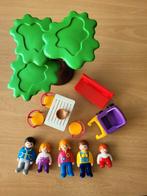 Ensemble familial avec banc, table, chaises et grand arbre, Enfants & Bébés, Jouets | Playmobil, Comme neuf, Enlèvement