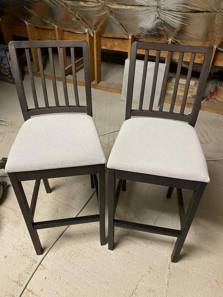 Barkrukken met rugleuning IKEA, Huis en Inrichting, Barkrukken, Zo goed als nieuw, 60 tot 90 cm, Hout, 2 krukken, Met voetsteun