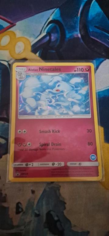 Alolan Ninetales SM128 Trainer Kit Holo Black Star Promo Pok beschikbaar voor biedingen