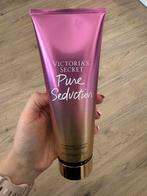 Victoria’s Secret – Geparfumeerde Body Lotion (250 ml), Handtassen en Accessoires, Uiterlijk | Lichaamsverzorging, Ophalen of Verzenden