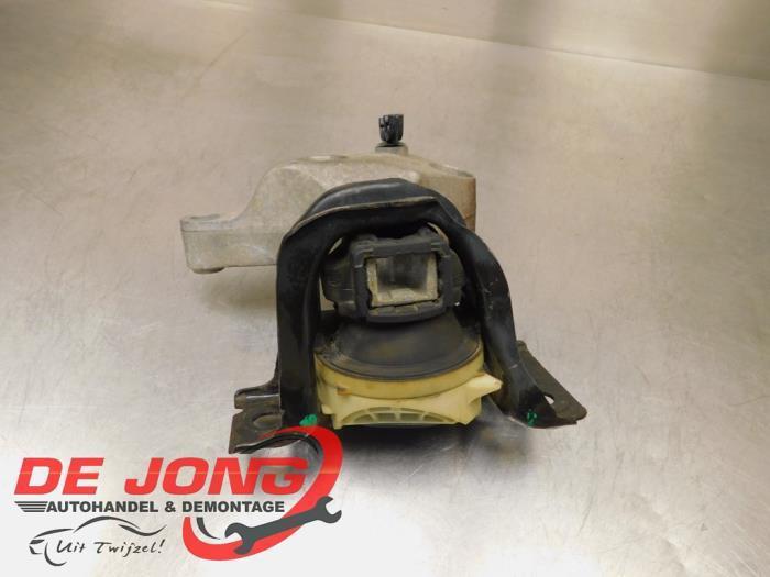 Support moteur d'un Dacia Duster, Autos : Pièces & Accessoires, Suspension & Châssis, Dacia, Utilisé, 3 mois de garantie, Enlèvement ou Envoi