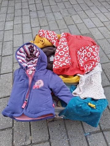 Doos met kinderkleding maat 50-56-62, Enlèvement, Utilisé, Autres tailles