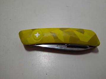 Zakmes swiza geel camo beschikbaar voor biedingen