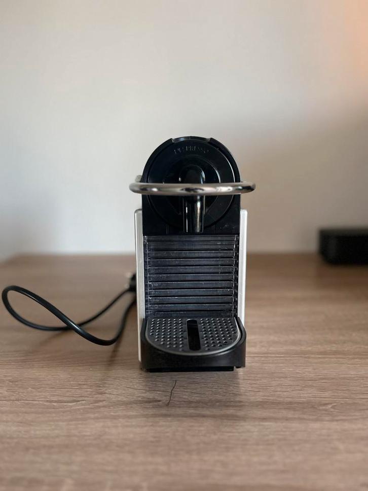 Nespresso 112 Pixie Machine, Elektronische apparatuur, Koffiezetapparaten, Zo goed als nieuw, Koffiemachine, Ophalen