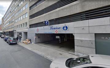 Emplacement à Louer : Parking Sécurisé à Louise/Pl.Stéphanie