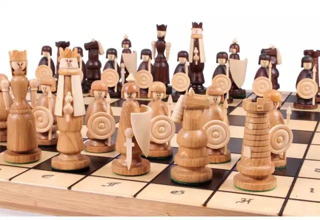 Jeu d'échec médiéval, Hobby & Loisirs créatifs, Jeux de société | Jeux de plateau