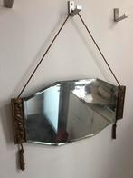 Miroir vintage, Enlèvement