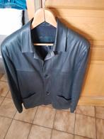 Lederen vest, Ophalen