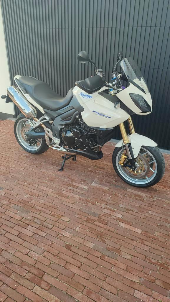 Triumph Tiger 1050 sport, Motos, Motos | Triumph, Particulier, Sport, 3 cylindres, Poignées chauffantes, Échappement sport, Enlèvement