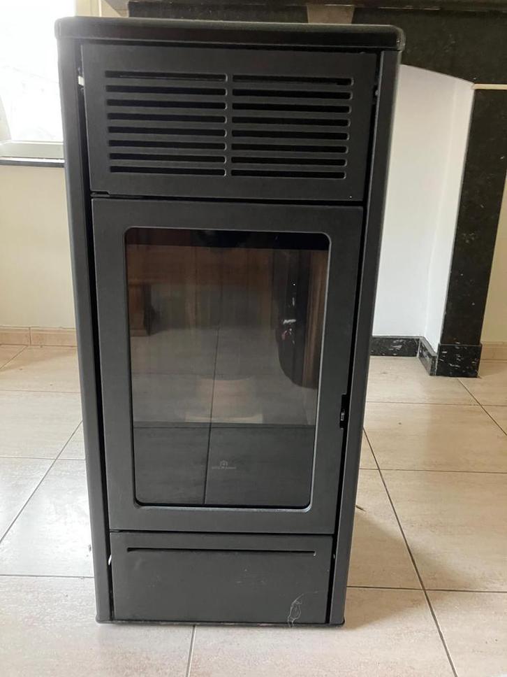 NARA2 PLUS Up pelletkachel, Huis en Inrichting, Kachels, Zo goed als nieuw, Ophalen