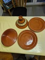 Gedecoreerde tajine in terracotta (2 stuks), Huis en Inrichting, Keuken | Potten en Pannen, Ophalen