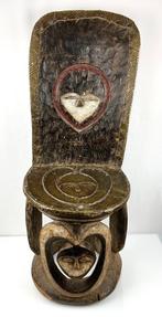 Grande chaise africaine Kwele du Gabon, Antiquités & Art, Art | Art non-occidental, Enlèvement ou Envoi