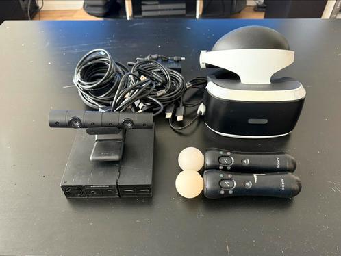 Casque PSVR 1 + PlayStation Move + Accessoires, Games en Spelcomputers, Virtual Reality, Gebruikt, VR-bril, Ophalen of Verzenden