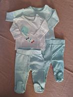 Set unisex broekjes en t‐shirts maat 50 newborn, Enlèvement, Comme neuf