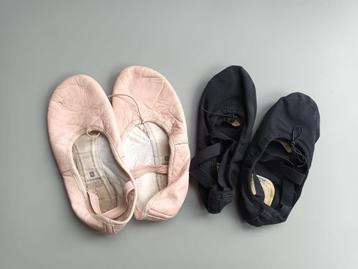 Chaussures de ballet taille 34 disponible aux enchères