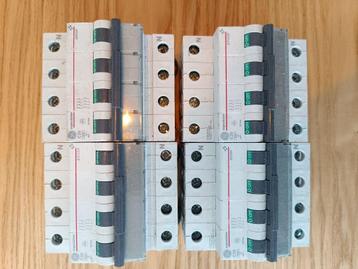 Vynckier automaat 3P+Np C20, Bricolage & Construction, Enlèvement, Comme neuf