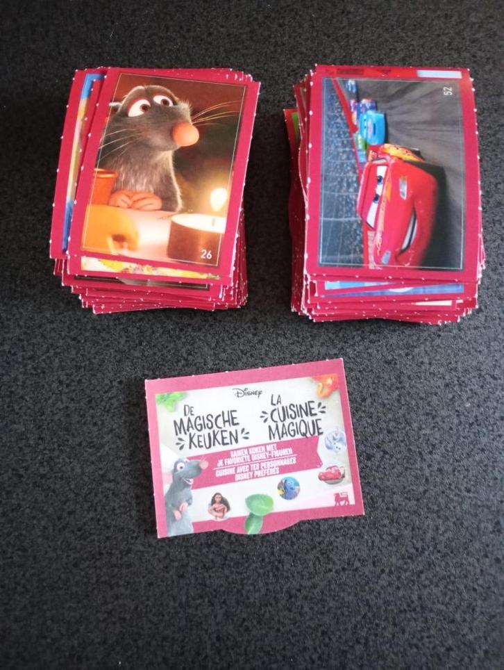 2 soorten Disney stickers : De magische keuken + Disneyland, Verzamelen, Disney, Gebruikt, Plaatje of Poster, Ophalen of Verzenden