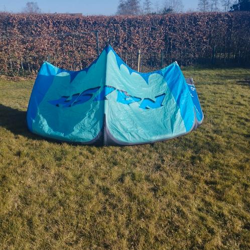 Kite naish pivot 9m, Watersport en Boten, Kitesurfen, Ophalen