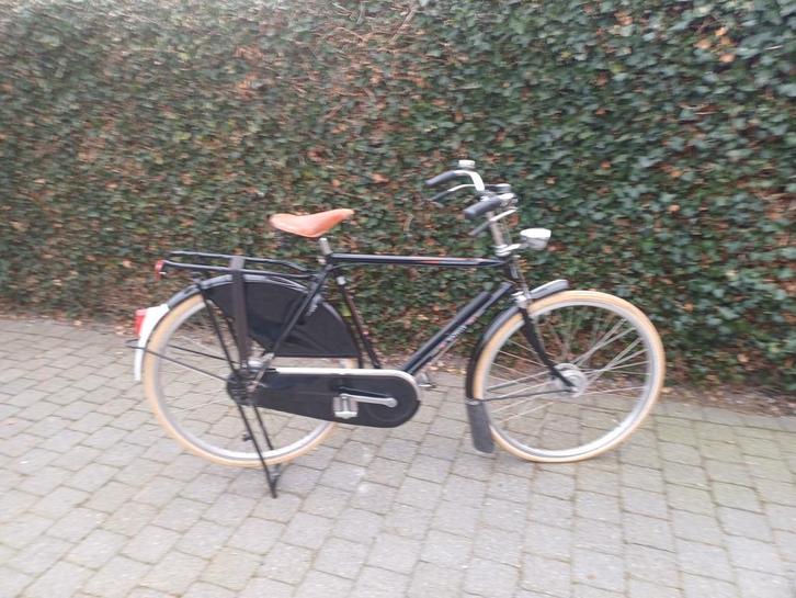 Gazelle zwarte stadsfiets, retro model, Fietsen en Brommers, Fietsen | Heren | Herenfietsen, Gazelle, Versnellingen, Ophalen