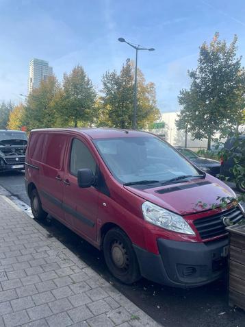 Fiat scudo pour pièces  2013 moteur hors service disponible aux enchères