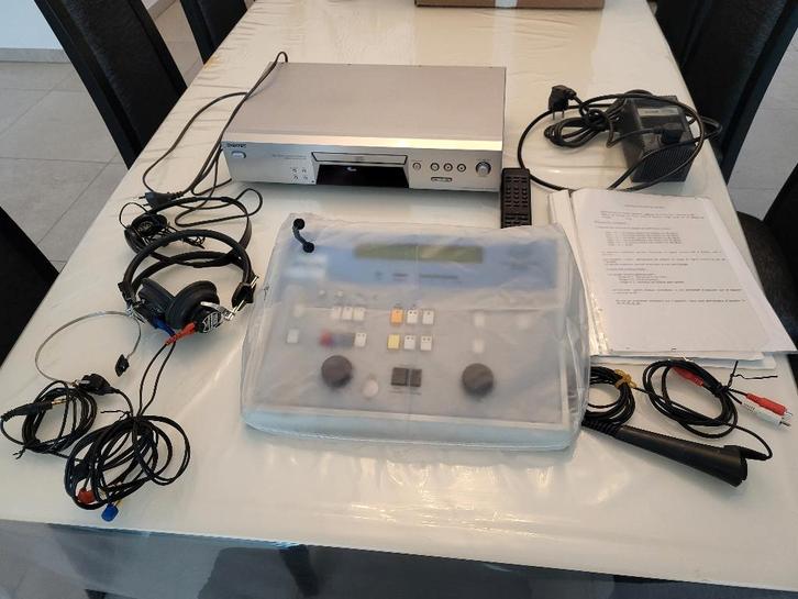 Audiometer met toon-, stem- en botmaskering, Audio, Tv en Foto, Optische apparatuur | Microscopen, Gebruikt, Ophalen of Verzenden