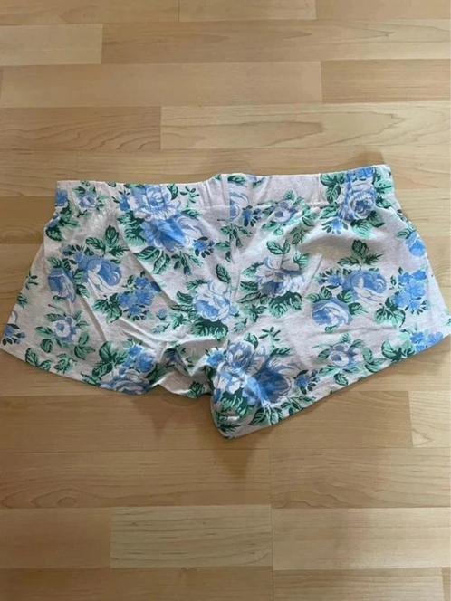 short dames bloemenprint primark large, Kleding | Dames, Pyjama's, Zo goed als nieuw, Maat 42/44 (L), Ophalen of Verzenden