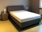 Boxspring met matras en nachtkastjes te koop, Ophalen, Tweepersoons, 140 cm, Zo goed als nieuw
