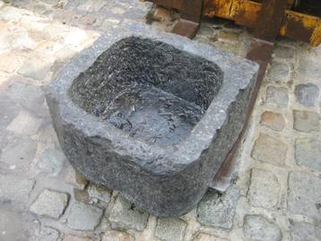 mooie grote diepe oude arduinen pompebak,gootsteen, Enlèvement