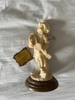 Statuette Capodimonte – Enfant musicien avec violon, Antiek en Kunst, Antiek | Keramiek en Aardewerk, Ophalen