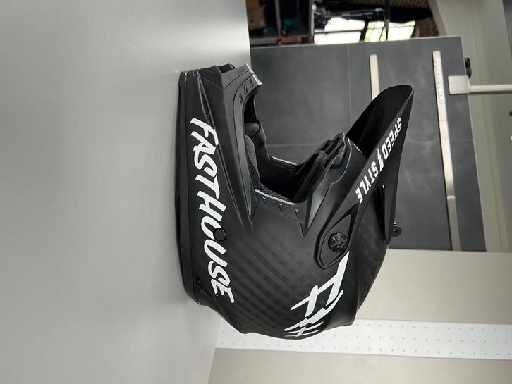 casque Vtt enduro / DH BELL 9 fasthouse Carbone, Fietsen en Brommers, Fietsaccessoires | Fietshelmen, Nieuw, Heer of Dame, XL