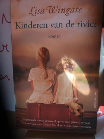 roman boek : kinderen van de rivier van Lisa Wingate beschikbaar voor biedingen