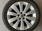 4 pneus de voiture Opel à vendre, 215 mm, 17 pouces, Pneus et Jantes, Enlèvement