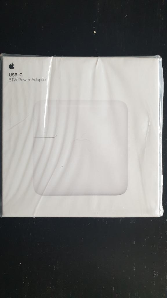 Apple USB-c power adapter 61w, Computers en Software, Laptop-opladers, Nieuw, Ophalen of Verzenden