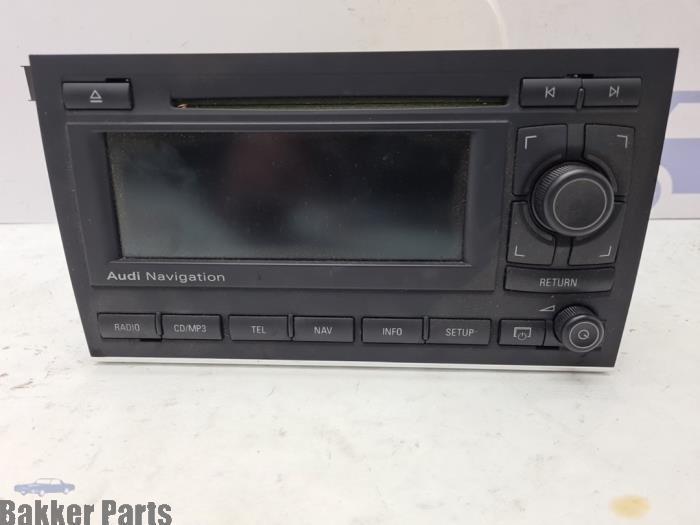 Radio d'un Audi A4, Autos : Pièces & Accessoires, Électronique & Câbles, Audi, Utilisé, 3 mois de garantie